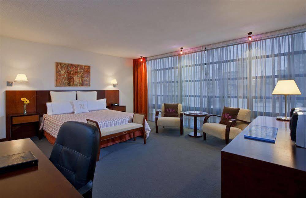 Four Points By Sheraton Montevideo Exteriör bild