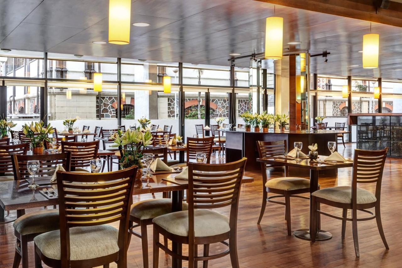 Four Points By Sheraton Montevideo Exteriör bild